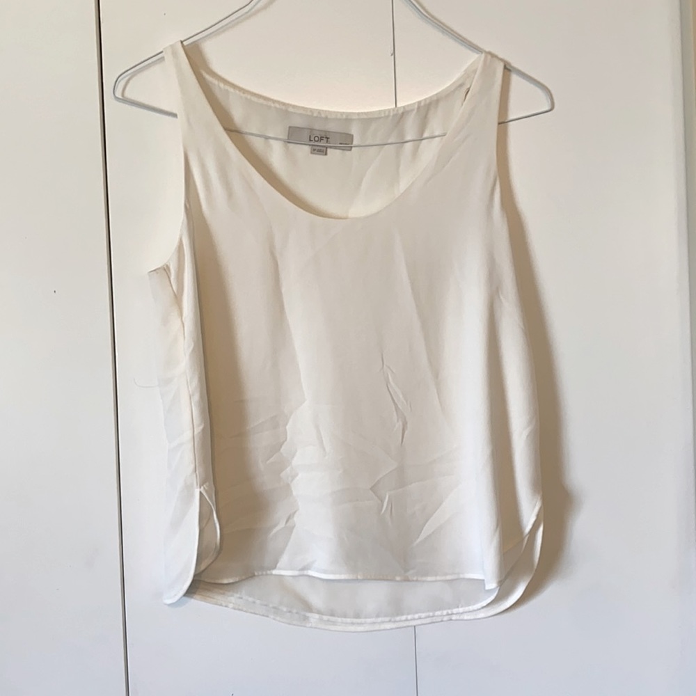 LOFT Off-white professional satin-like tank Small